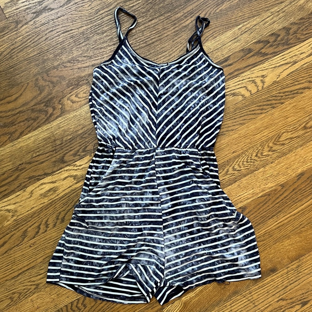 Small blue and white marble striped romper